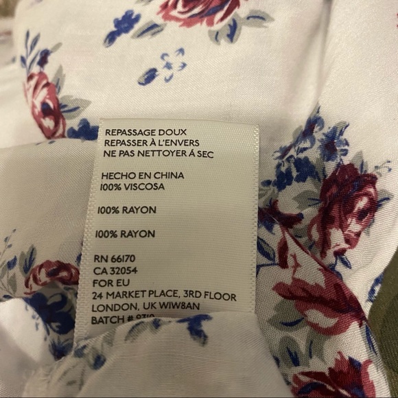 Urban Outfitters Pins & Needles Floral Crop Top M - Picture 8 of 8